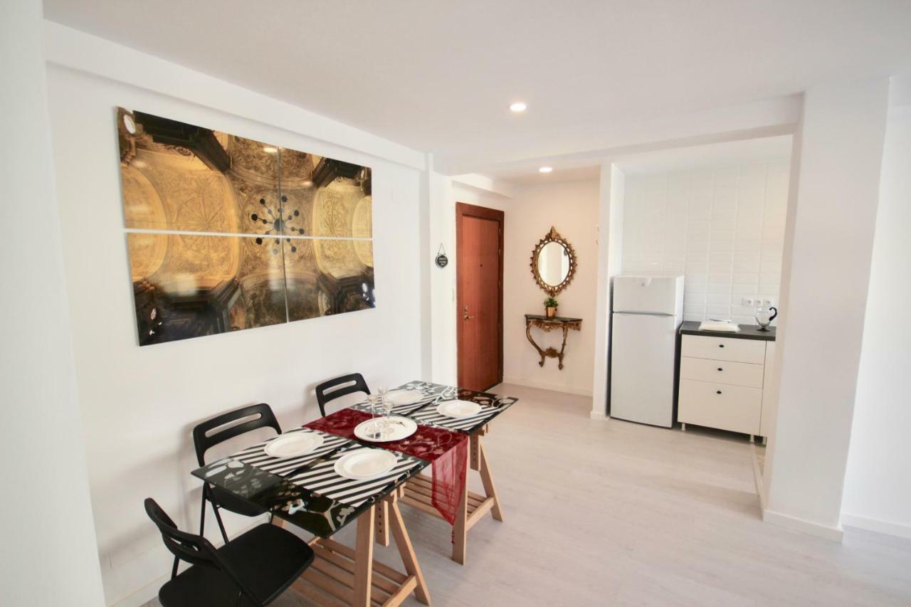 Carmen Apartments Station มาลากา ภายนอก รูปภาพ